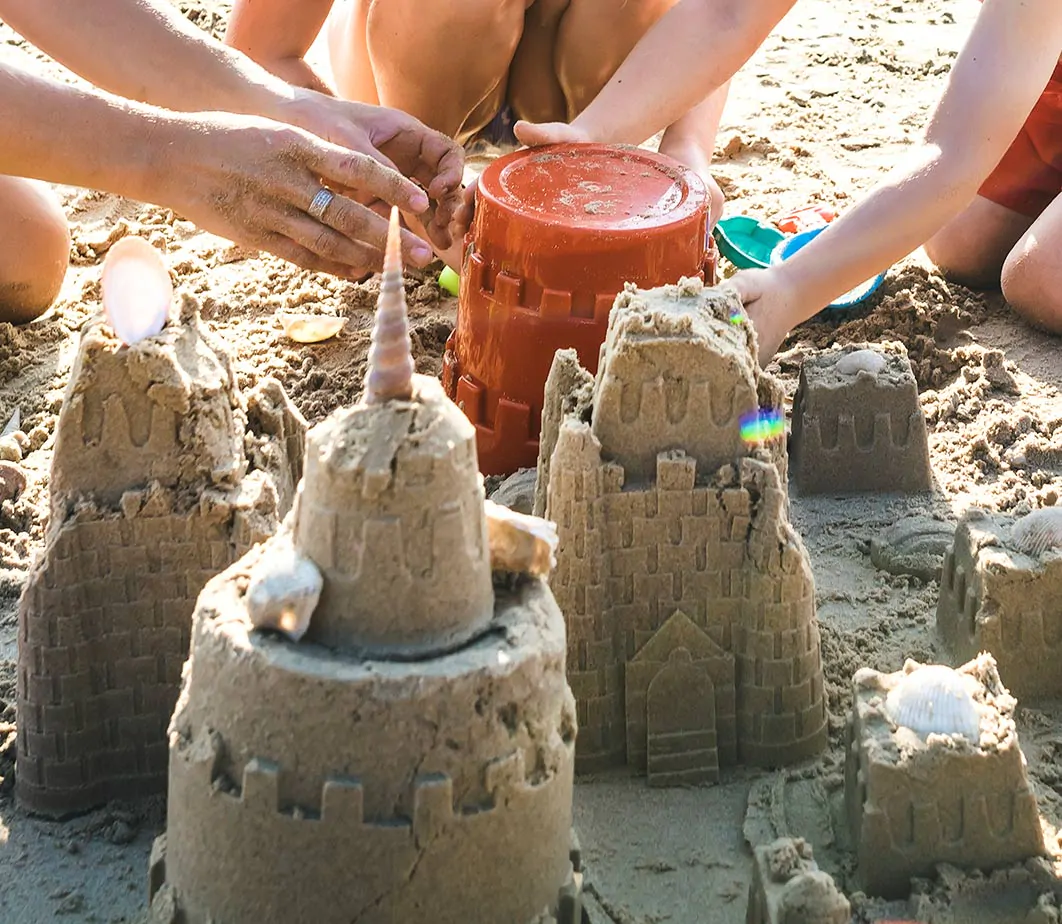 pla-net-la-nostra-visione-castello-di-sabbia
